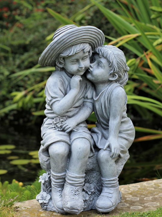 Garden Ornaments Boy & Girl Loving Kissing Cherub Statue Decor, Large RUBILSTON