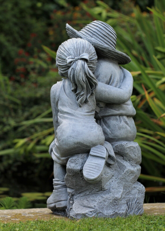 Garden Ornaments Boy & Girl Loving Kissing Cherub Statue Decor, Large RUBILSTON